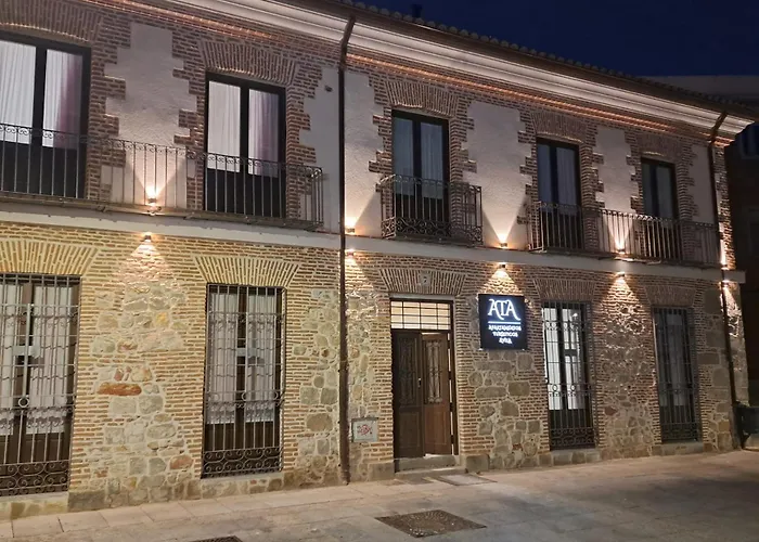 Apartamentos Turisticos Avila Puerta De San Vicente 0-2
